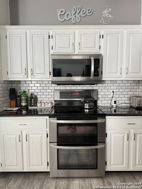 Image 42 of 49 For 2710 Montebello