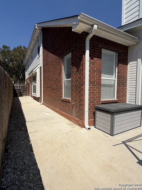 Image 48 of 49 For 2710 Montebello