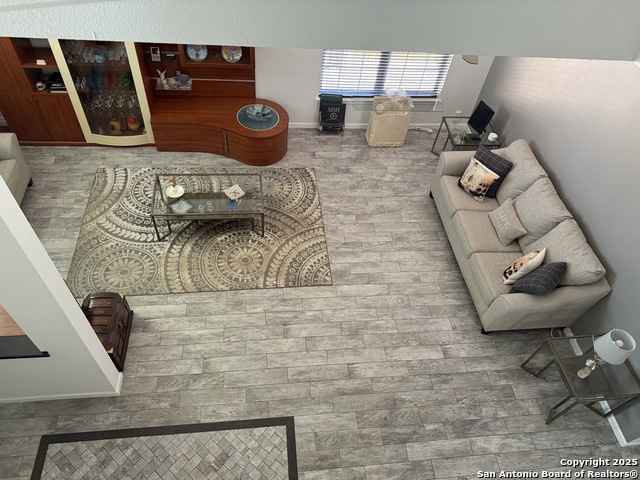 Image 8 of 49 For 2710 Montebello