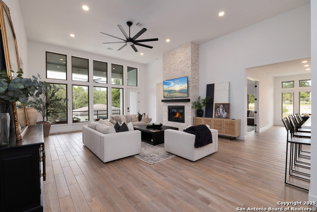 Image 11 of 40 For 1214 Stone Gully