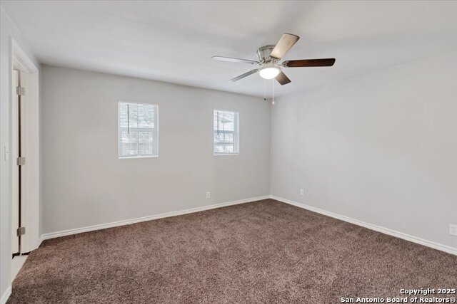 Image 19 of 26 For 450 Millwood Ln