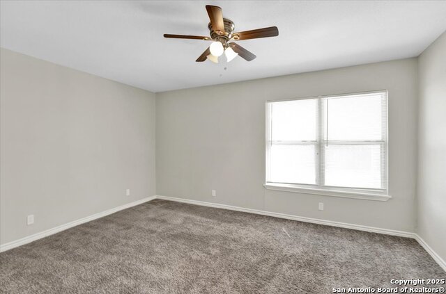 Image 21 of 26 For 450 Millwood Ln