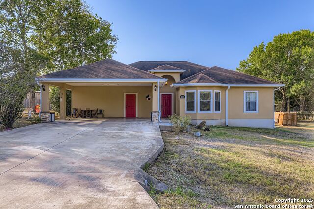 Listing photo id 0 for 118 Santa Fe