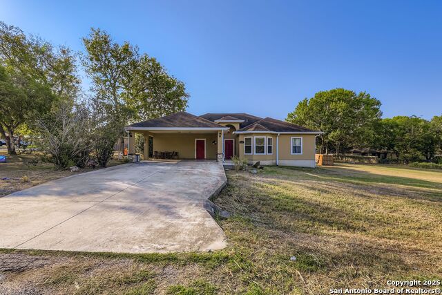 Listing photo id 2 for 118 Santa Fe