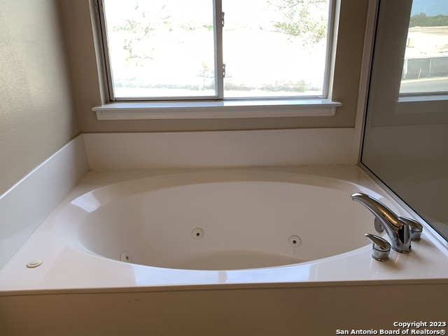 Image 19 of 30 For 13514 Riverbank Pass