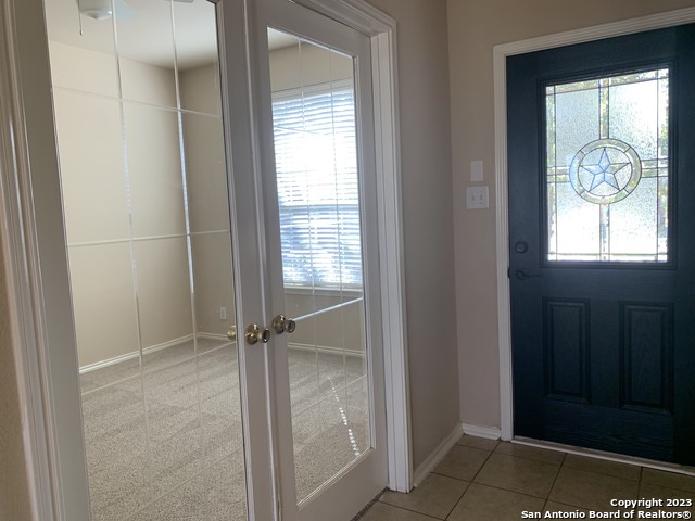 Image 4 of 30 For 13514 Riverbank Pass