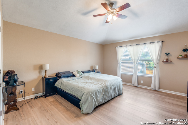 Listing photo id 12 for 6722 Pleasant Bay