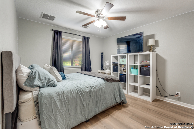 Listing photo id 15 for 6722 Pleasant Bay