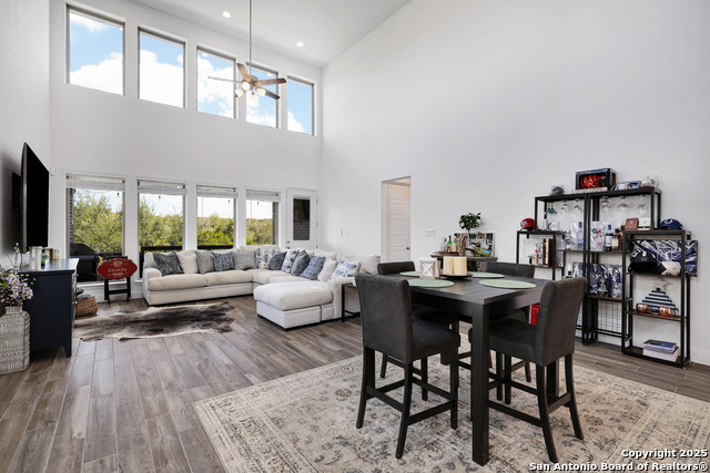 Image 10 of 38 For 24110 Sidehill Lie