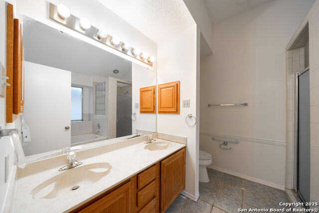 Image 17 of 27 For 1004 Jasper Hill