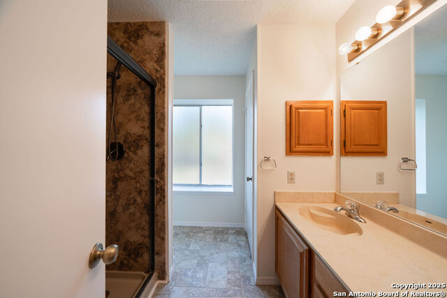 Image 19 of 27 For 1004 Jasper Hill