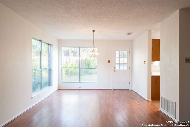 Image 7 of 27 For 1004 Jasper Hill