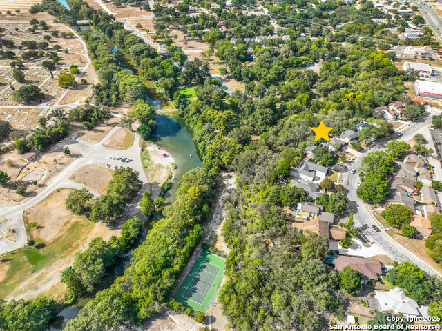 Image 15 of 45 For 749 Summerwood