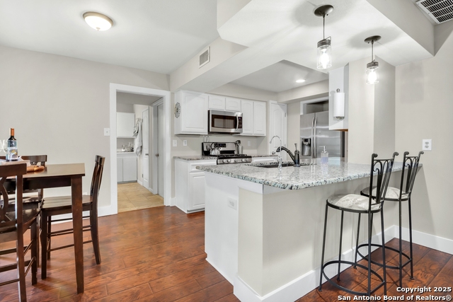 Image 22 of 45 For 749 Summerwood