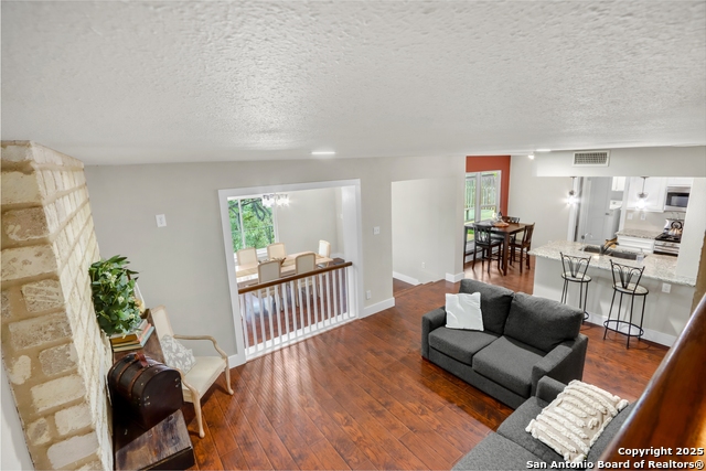 Image 35 of 45 For 749 Summerwood