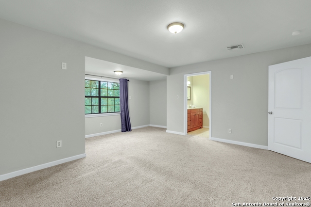 Image 38 of 45 For 749 Summerwood