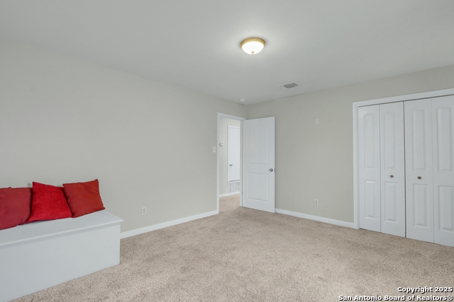 Image 42 of 45 For 749 Summerwood