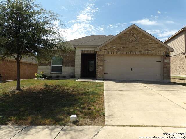 Listing photo id 0 for 6310 Aster