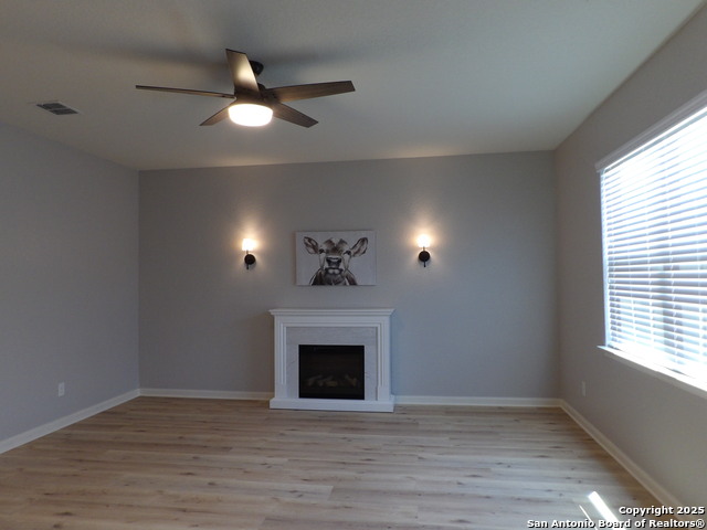 Listing photo id 2 for 6310 Aster