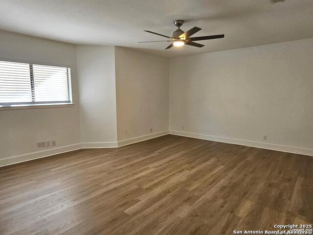 Image 12 of 21 For 6910 Country Elm