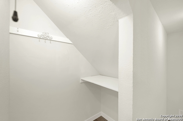 Image 25 of 42 For 10806 Dreamland