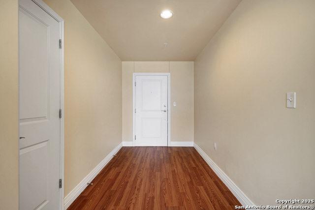 Image 3 of 34 For 215 Center St. 1205