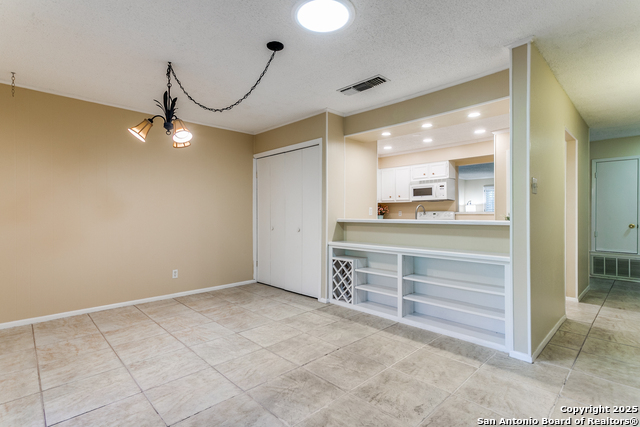Image 11 of 19 For 5007 Arbor Ridge