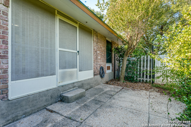 Image 18 of 19 For 5007 Arbor Ridge