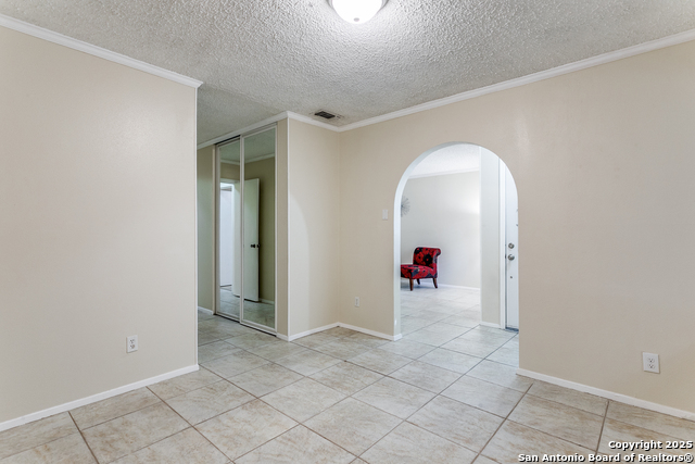 Image 6 of 19 For 5007 Arbor Ridge