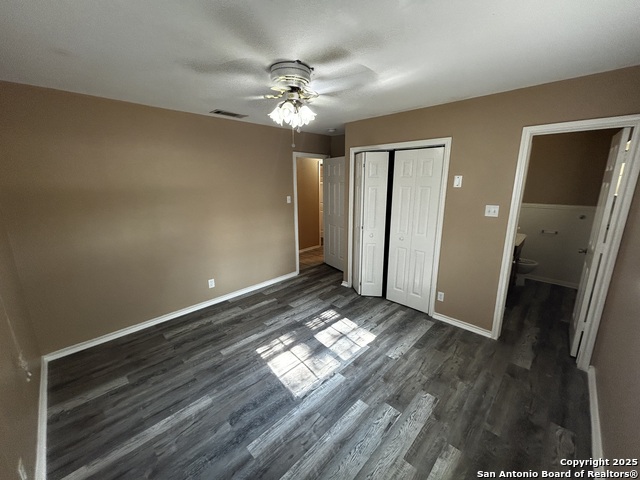 Listing photo id 11 for 1826 Laven Dr