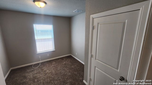 Listing photo id 10 for 171 Tedder  