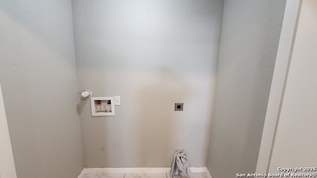 Listing photo id 13 for 171 Tedder  