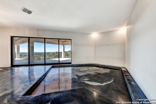 Image 29 of 55 For 5833 Copper Valley