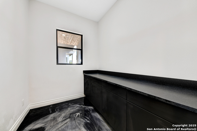 Image 31 of 55 For 5833 Copper Valley