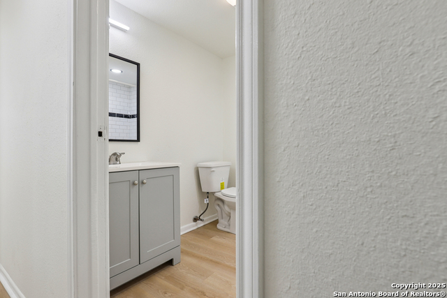 Image 10 of 22 For 4307 Skelton