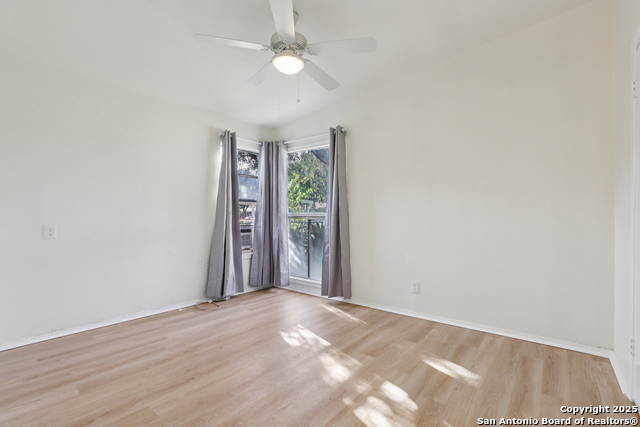 Image 12 of 22 For 4307 Skelton