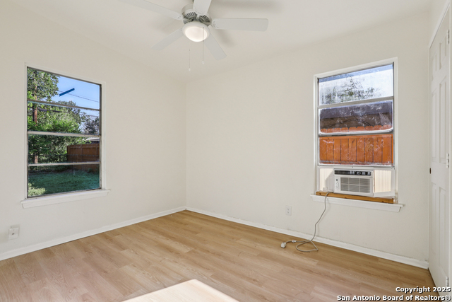 Image 17 of 22 For 4307 Skelton