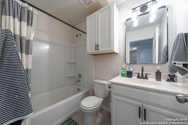 Image 21 of 40 For 12074 Canyon Rock Ln