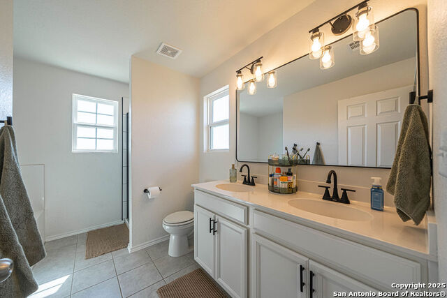 Image 30 of 40 For 12074 Canyon Rock Ln