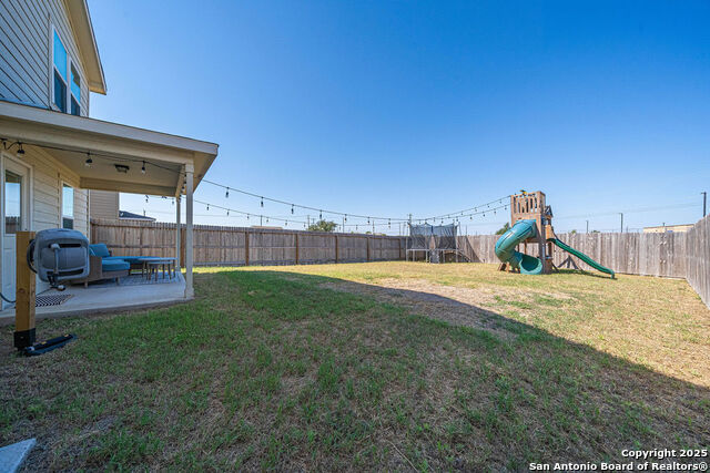 Image 36 of 40 For 12074 Canyon Rock Ln