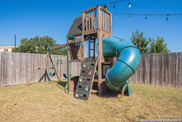 Image 38 of 40 For 12074 Canyon Rock Ln