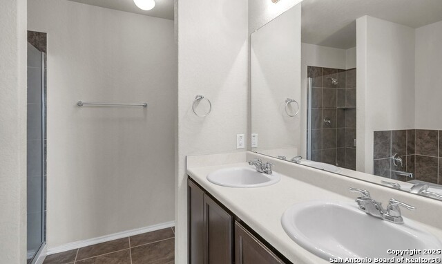 Listing photo id 17 for 11619 Hidden Ter