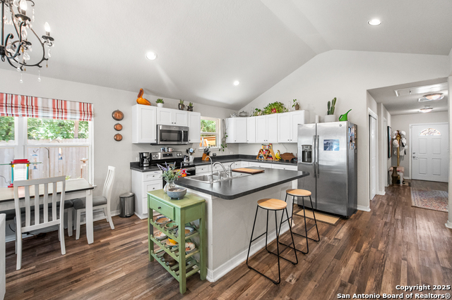 Image 13 of 36 For 420 Belmont  