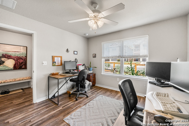 Image 22 of 36 For 420 Belmont  