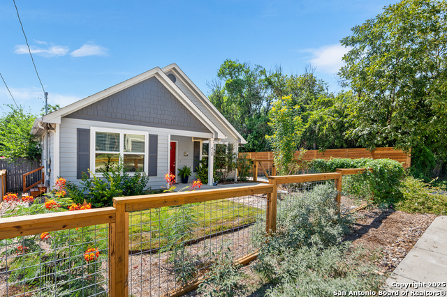 Image 29 of 36 For 420 Belmont  