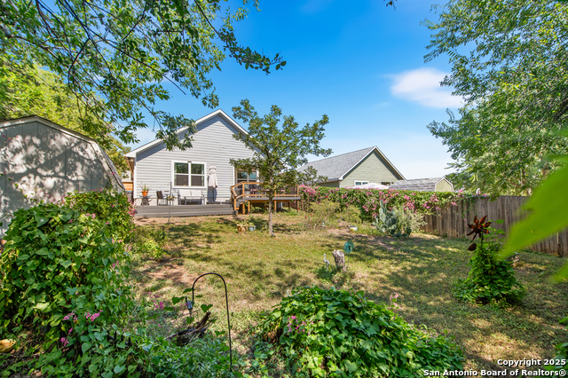 Image 32 of 36 For 420 Belmont  