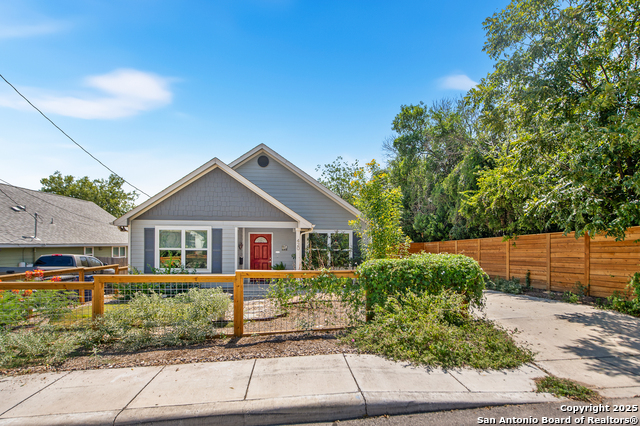 Image 4 of 36 For 420 Belmont  