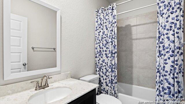 Image 15 of 25 For 5606 Holly Hollow