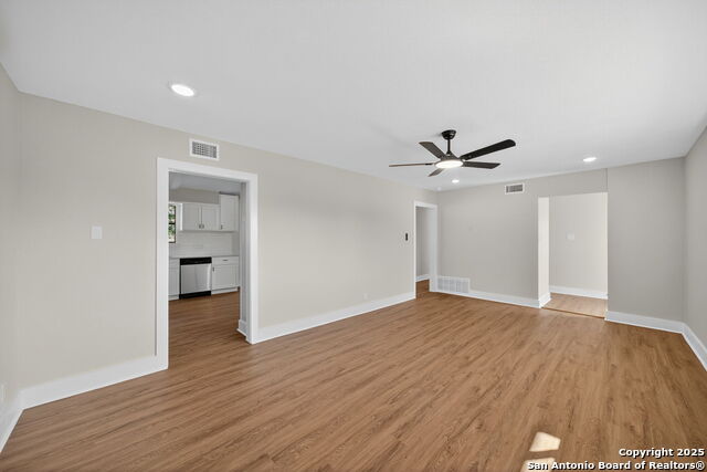 Image 8 of 29 For 711 Northstar