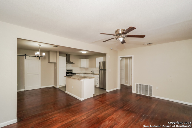 Image 3 of 15 For 1639 Gorman  